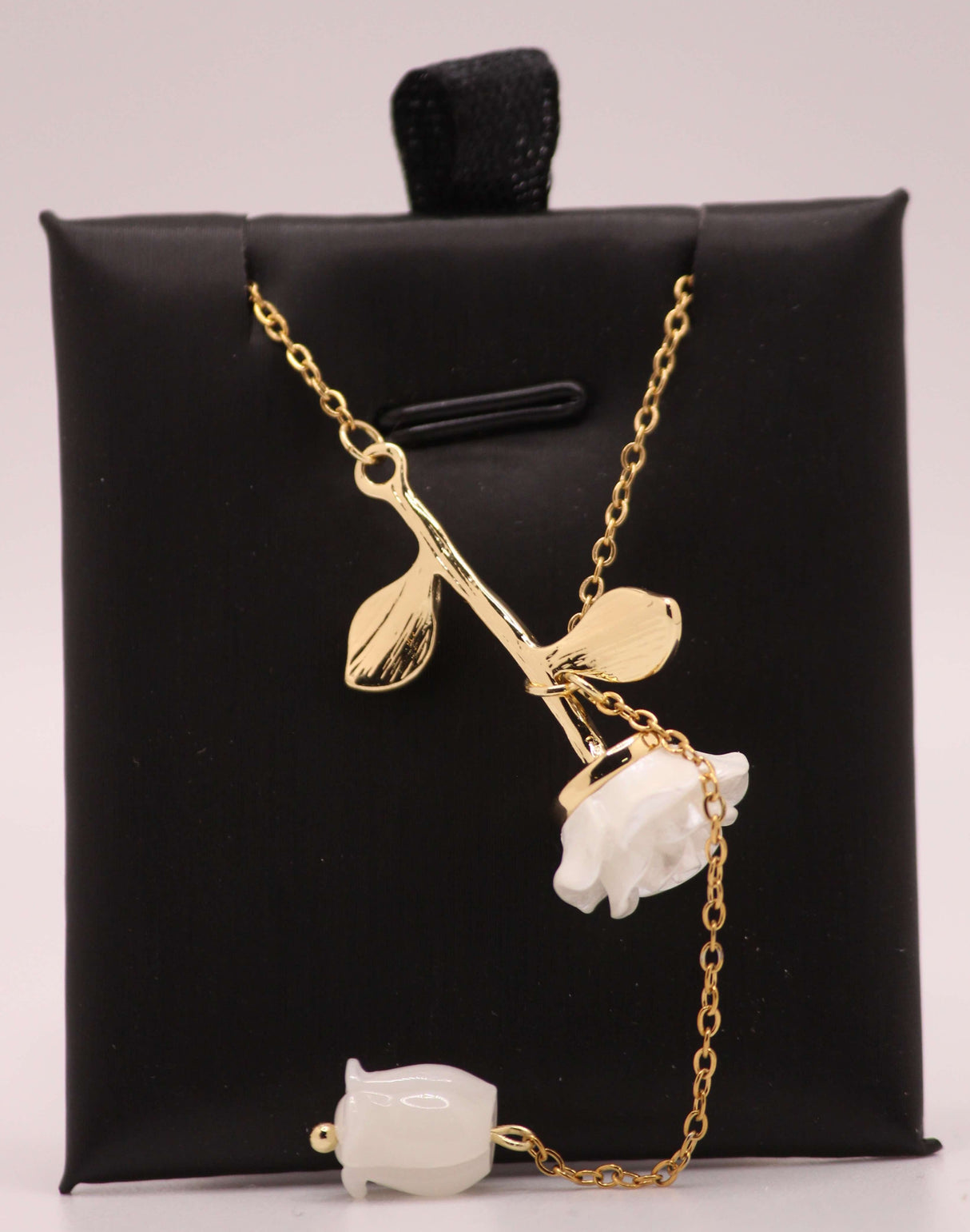 Necklace Style #813 - AGSWHOLESALE